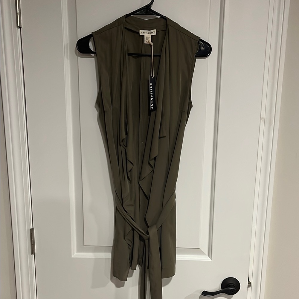 Artisan NY Olive Green Sleeveless Drape Vest